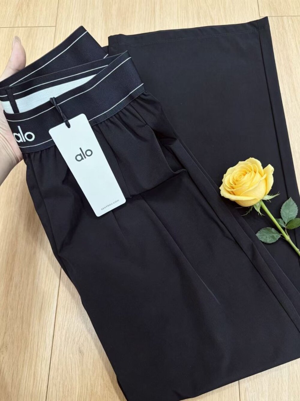 ALO Yoga 💋 Black Straight-Leg Pants (Regular Sz) Brand New Suit Up Trouser - Picture 3 of 7